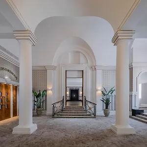 4* Otel The Queens